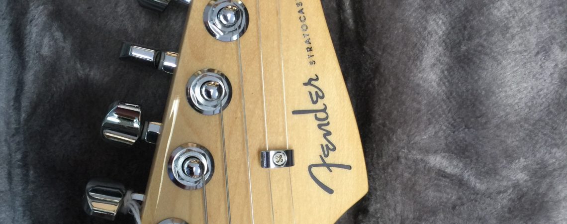 Fender American Elite Stratocaster ACB head stock