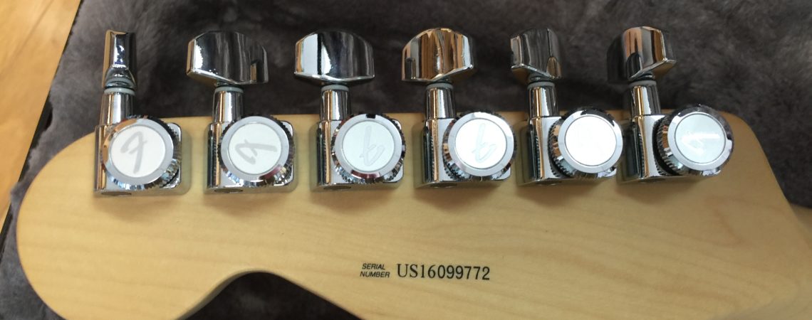 Fender American Elite Stratocaster ACB tuners back