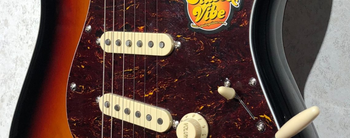 Squier Classic Vibe 60’s Stratocaster 3 tone sunburst body right