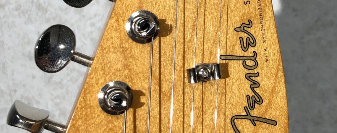 Fender Classic Series ’60s Stratocaster 3TS headstock